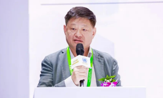 用智能机械手臂制作咖啡尚饮i店24小时AI智能饮吧亮相进博会(图2)