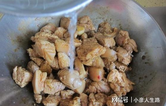 女人必吃这种“碱性食品”嘴巴不臭皮肤秀发逐渐乌黑KAIYUN网页 开云com(图4) 女人必吃这种“碱性食品”嘴巴不臭皮肤秀发逐渐乌黑KAIYUN网页 开云com(图4)