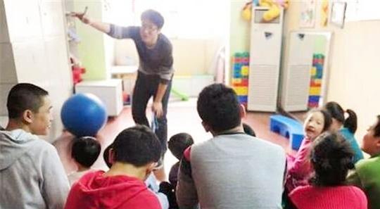 16岁自闭症少年手写“印刷体”字迹堪比复印机获700万点赞(图3) 16岁自闭症少年手写“印刷体”字迹堪比复印机获700万点赞(图3)